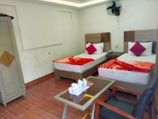 Shelton Elite Hotel - 1