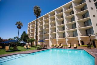 Garden Court East London - 9