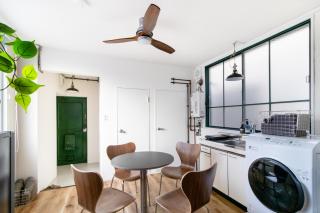 epilogue hotel 302 - 1