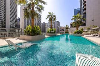 Luxurious Flat 3 Min to Burj Khalifa Sleeps 3 - 9