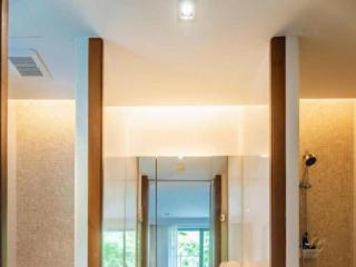 Elegant Beachfront 3BR Condo at Pearl of Naithon - 8