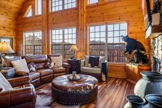 Luxury Cabin Rental, Perfect to see Fall Colors - 1