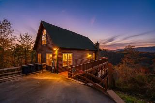 Luxury Cabin Rental, Perfect to see Fall Colors - 9