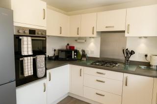 Exeter Modern 3-Bed - Garden Escape - Parking - 5