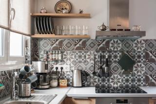 Spacious 3br Apartment with Terrace in Exarchea - 6