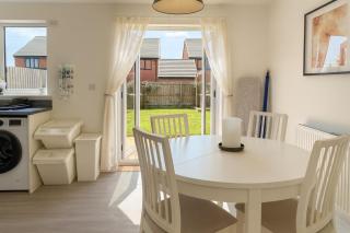 Exeter Modern 3-Bed - Garden Escape - Parking - 4