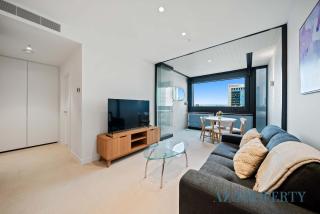Luxury Perth CBD Apartment with Pool & Gym - Sleeps 3 - 2