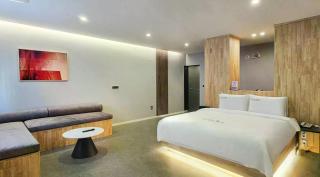 Cheongju The City Hotel - 0