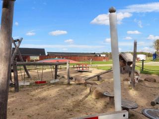 Cozy cabin in camping resort - 2