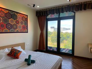 Hermes Homestay IHG Spa - 1