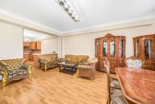 Large 2 bedroom near Republic Square Mayrig Building! - 8