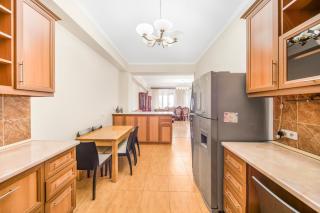 Large 2 bedroom near Republic Square Mayrig Building! - 4