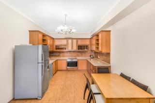 Large 2 bedroom near Republic Square Mayrig Building! - 6