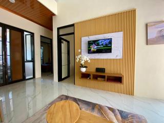 Sierra Villa Malang - Private Swimming Pool - 4 BR - 5