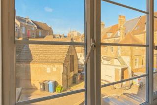 Seamoor Lane Sanctuary - 3