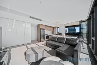 Bright & Spacious 2BR in Prime CBD Location - 3