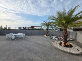 About P พูลวิลล่า ชะอำ - 5