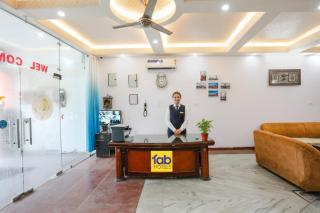 FabHotel Premium Rooms - 9