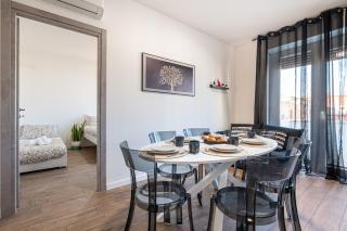 10 minutes to Venice, for 7, new & fully equipped - 2