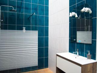 A comfortable rural space in beautiful gardens - 1