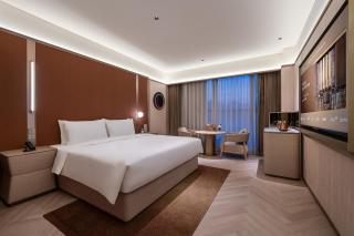 Crystal Hotel Qingdao Badaguan Scenic Area - 9