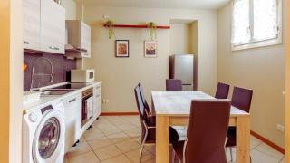 Lake & Mountain Comfortable Stay - 9