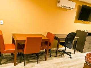 Far West Cabin-Tiny Homes Rental - 2