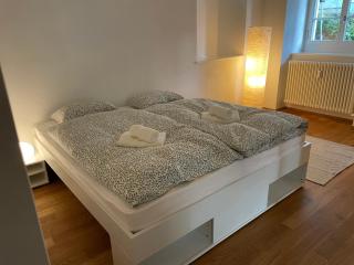 Spacious light-flooded apartment with garden at Lake Zurich - 5