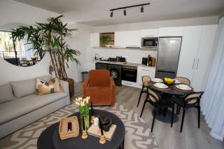 307 Seahorse - 1 Bedroom Premium Unit with Parking - 4