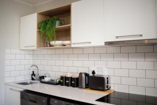 307 Seahorse - 1 Bedroom Premium Unit with Parking - 1