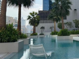 The Sterling 4 sleep with AC parking and poll - 7