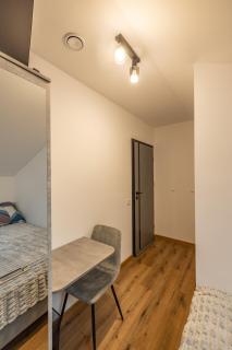 The Country Stop Apartment - 5