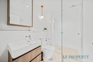 Brand new Luxurious 2 Bedroom Perth CBD - 2