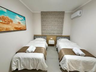 TheGrand Stone Executive Apartment Central Lushnje - 4