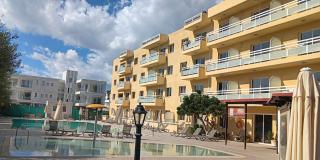 Sunquest Gardens Holiday Resort - 8