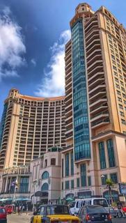 Luxury Sea View Apartment in Four Seasons Alexandria - 4