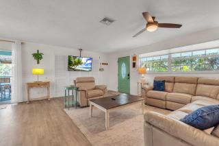 Relax On The Rocks - 9