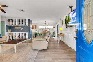 Relax On The Rocks - 7