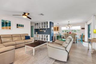 Relax On The Rocks - 4