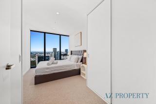Perth's Modern 1BR Apartment with Pool & Gym - City Living - 5