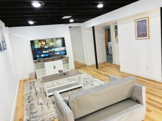Luxury Cute Home With 5B2B with big TV - 6