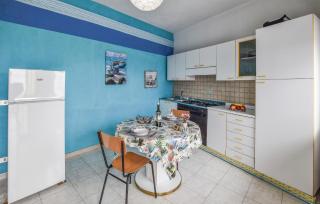 4 Bedroom Amazing Apartment In Ferruzzano - 6