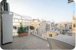 The Athenian Spot - 6