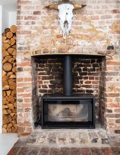 Modern cottage! 5 mins from central line! - 7