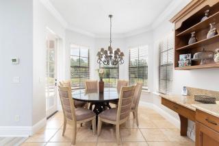 W253 - Happy Abode With Annex at Reunion - 9