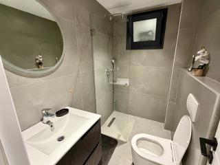 Central Boulevard Suites-Lushnje - 1