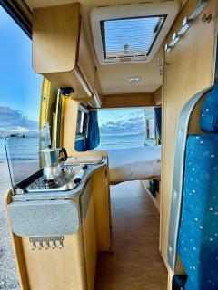 Furgo Camper Sun con Baño, Aire y Calefacción, Ideal para Recorrer la Isla - 1