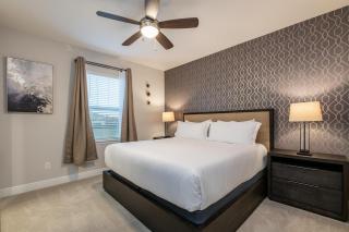 EC436 - Elegant Oasis with Home Theater at Encore - 9