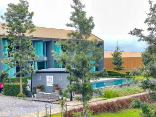 The Posh Khao Kho - 0