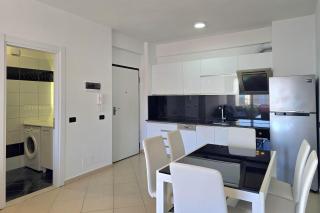 Brisa Del Mar Beachfront Apartment 116 - Happy Rentals - 1